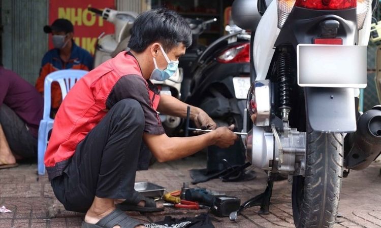 sua xe luu dong dich vu cuu ho xe may thach sanh khoi dong xe xang luu dong sua khoa luu dong thay vo ruot xe sua xe tan noi sua xe 2424