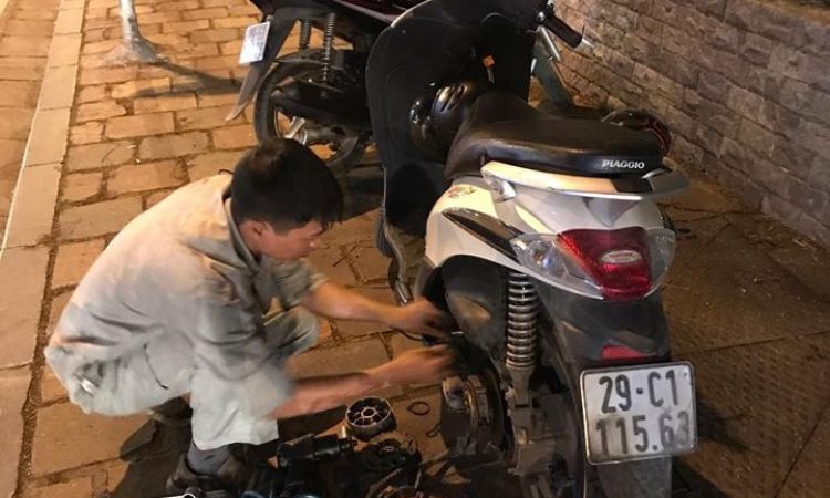 sua xe luu dong dich vu cuu ho xe may thach sanh khoi dong xe xang luu dong sua khoa luu dong thay vo ruot xe sua xe tan noi sua xe 2424 bao duong xe kiem tra xe