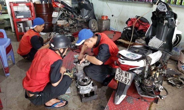 sua xe gan day sua xe luu dong dich vu cuu ho xe may thach sanh khoi dong xe xang luu dong sua khoa luu dong thay vo ruot xe sua xe tan noi sua xe 2424